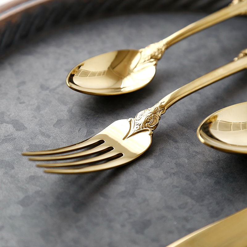 ชุดช้อนส้อมมีดสำหรับทานอาหารสไ - Vintage Collectible Spoons บทวิจารณ์และราคา