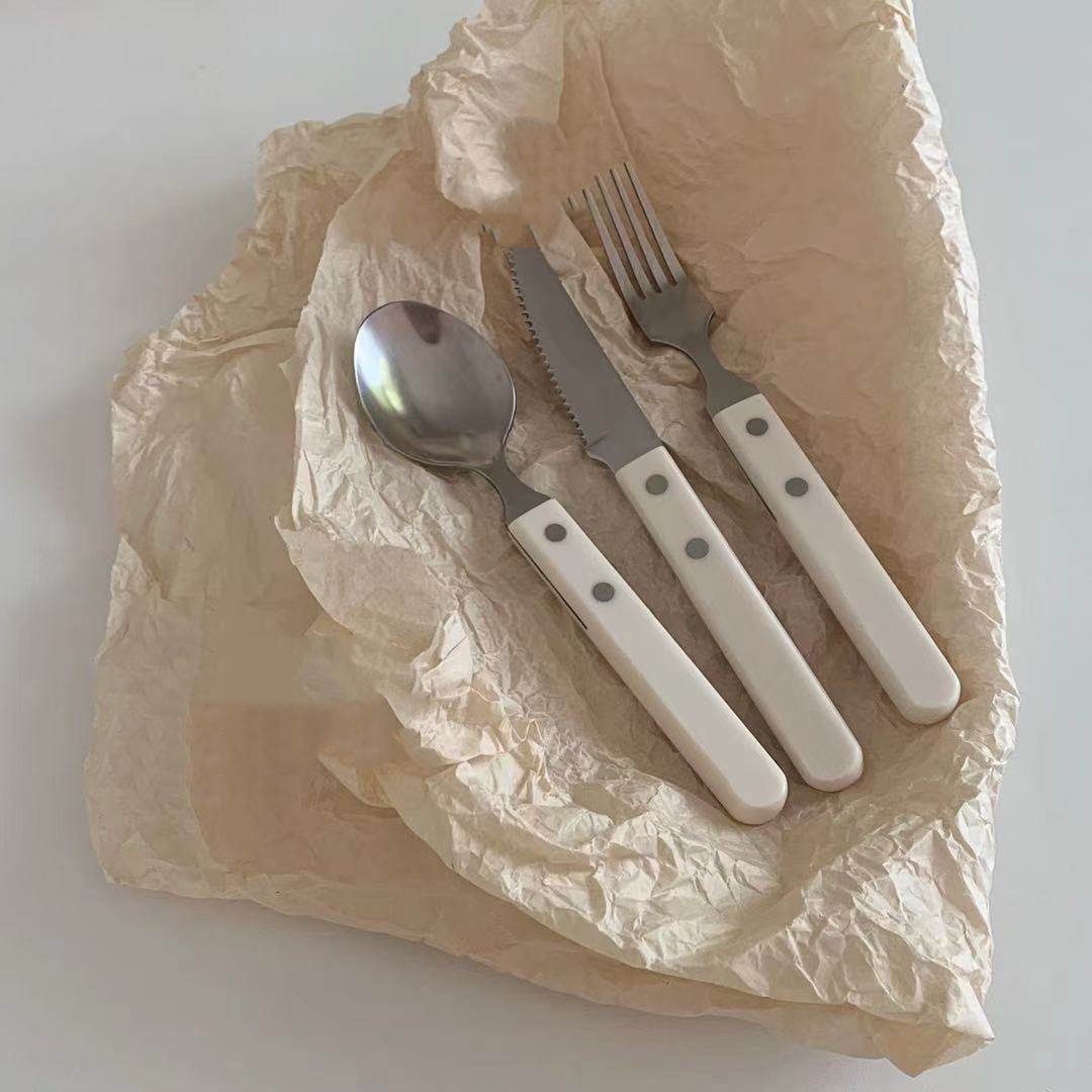 ชุดมีด ส้อม ช้อนเนย สไตล์วินเท - Vintage Collectible Spoons บทวิจารณ์และราคา